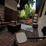 Vintage With Garden View Lejlighed