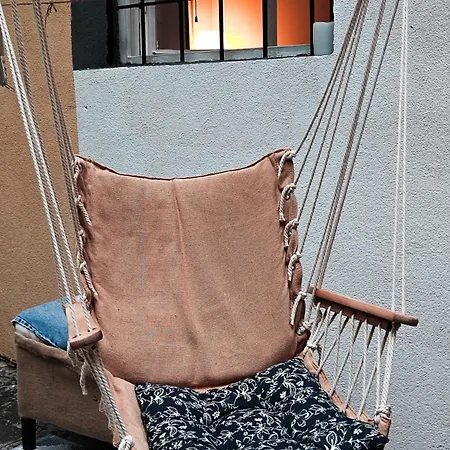 Vintage With Garden View Apartament