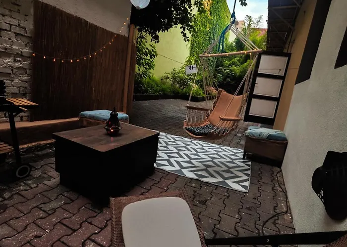 Vintage With Garden View Appartement