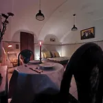 Vintage With Garden View * ブラチスラヴァ