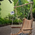 アパート Vintage With Garden View ブラチスラヴァ