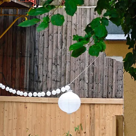 Vintage With Garden View Apartament Bratislava