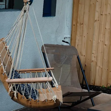 Vintage With Garden View *